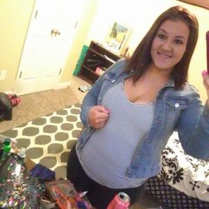 Meet your Posher, Gloria